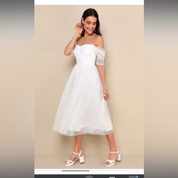 Elegant Off-Shoulder White Dress - Picture 8 of 8